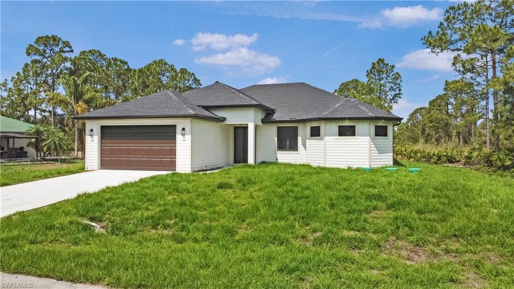 1403 State AVE LEHIGH ACRES, FL 33972