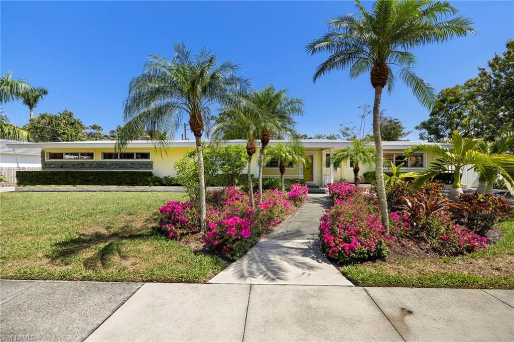 1331 Almeria AVE FORT MYERS, FL 33901