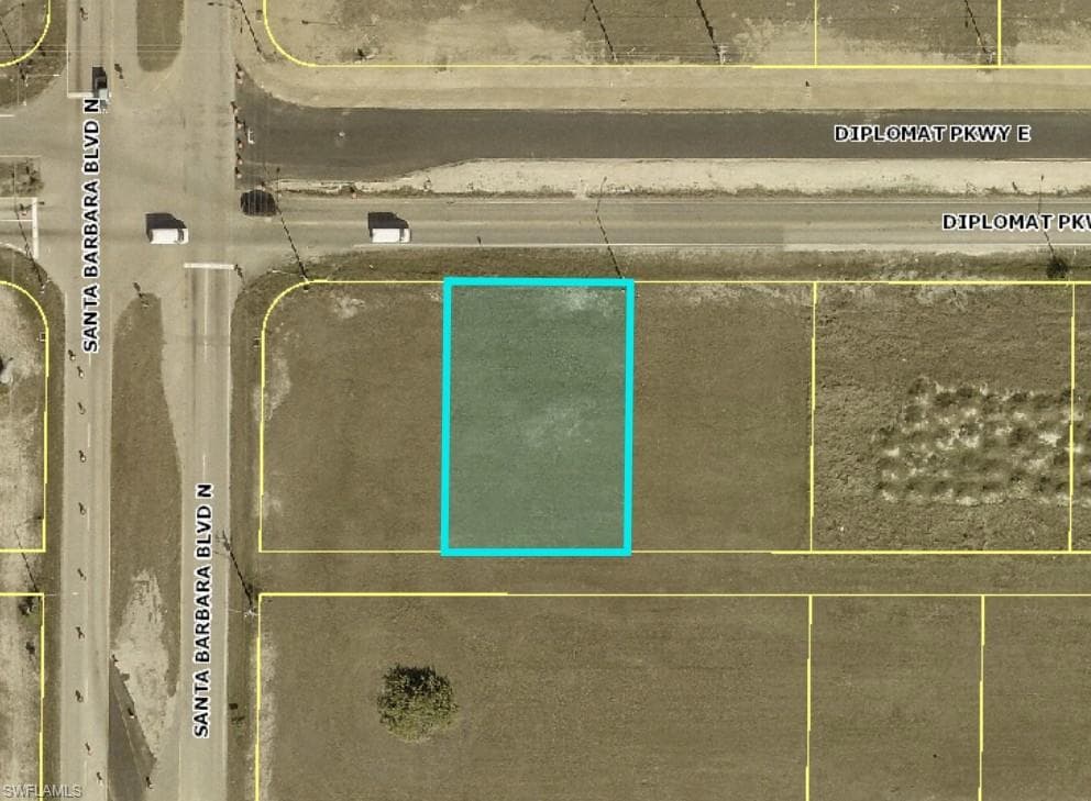 6 Diplomat PKWY E CAPE CORAL, FL 33909