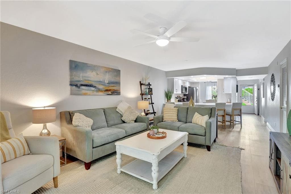 773 Wiggins Lake DR 101 NAPLES, FL 34110