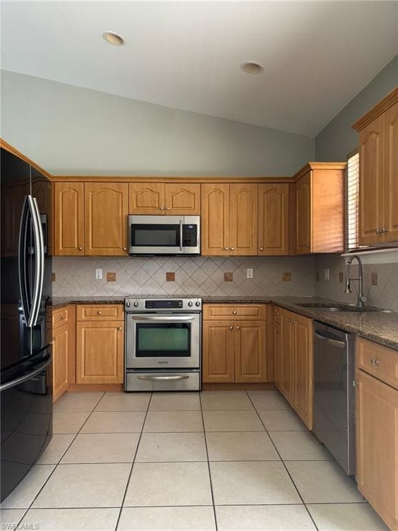 2771 24th AVE NE NAPLES, FL 34120
