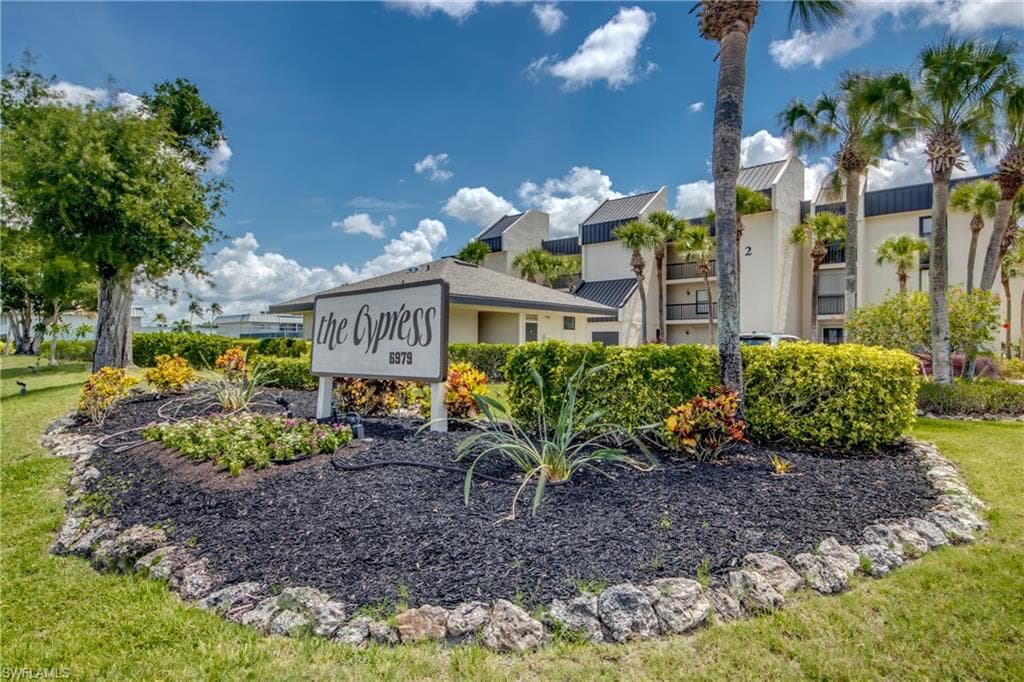 6979 Winkler RD 131 FORT MYERS, FL 33919