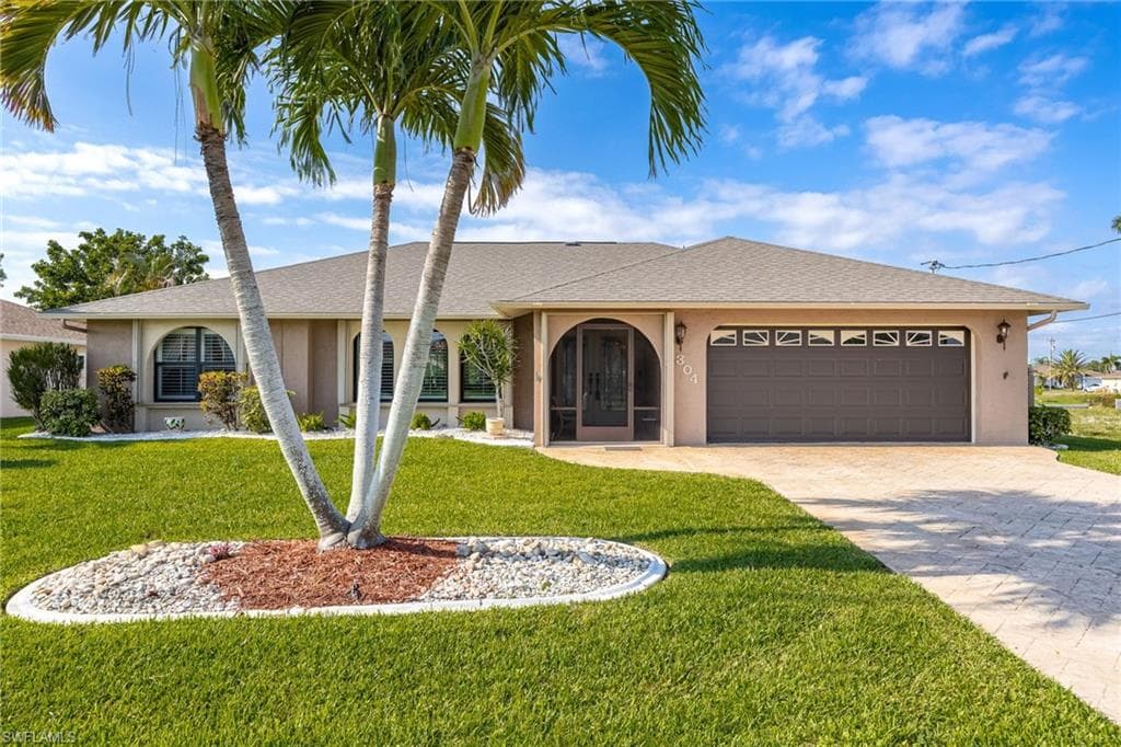 304 SE 20th ST CAPE CORAL, FL 33990