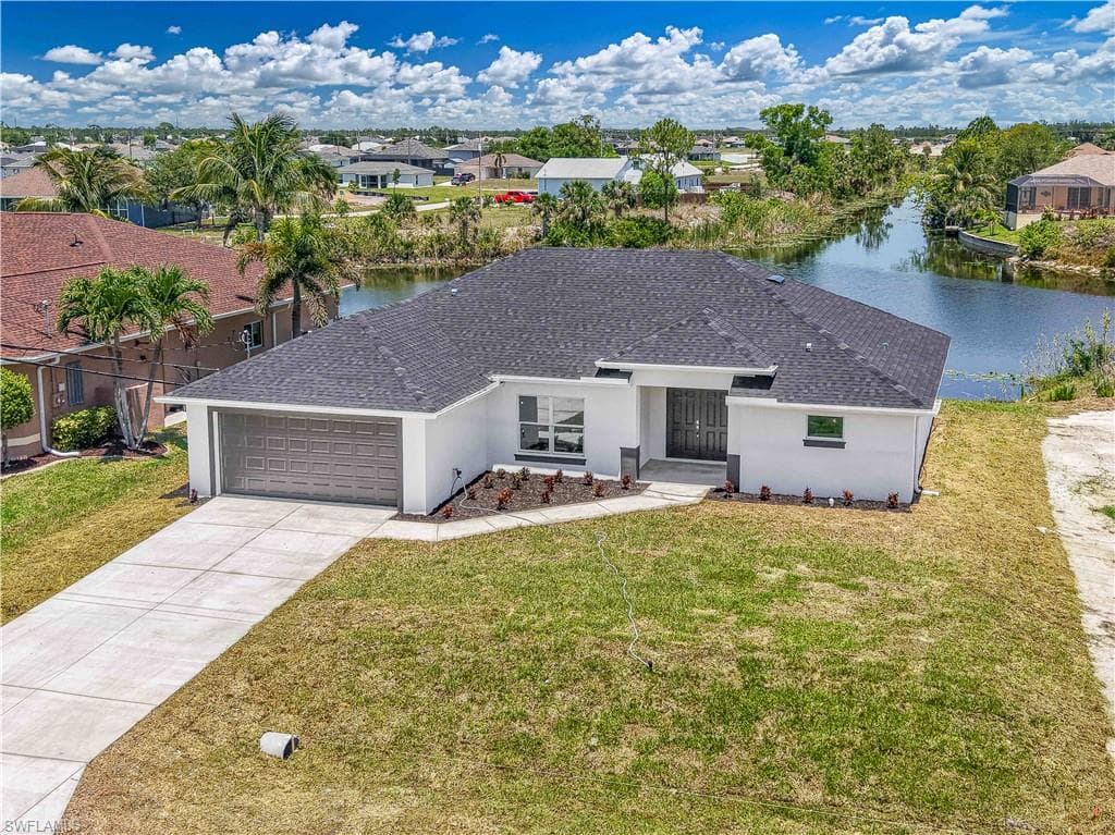 1535 NE 40th ST CAPE CORAL, FL 33909