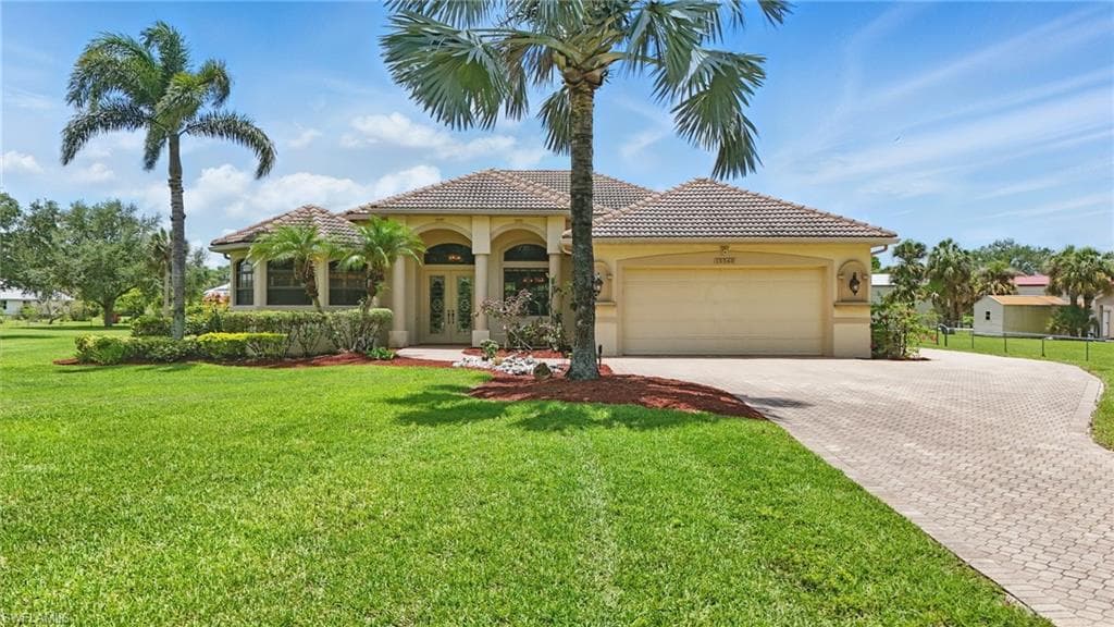 15560 Old Olga RD ALVA, FL 33920