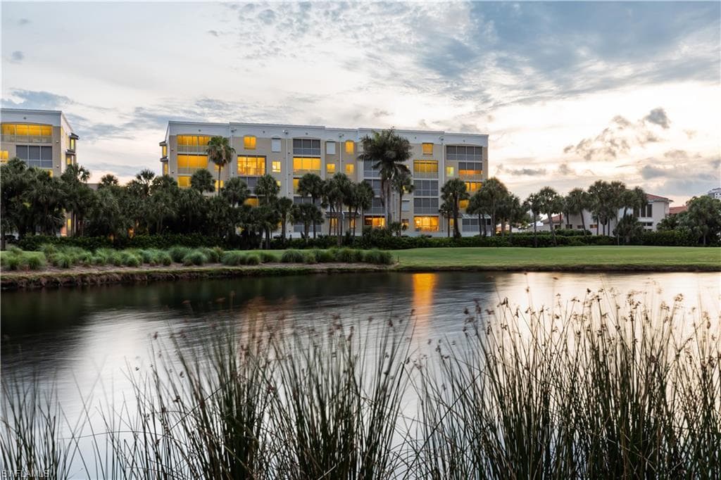7655 Pebble Creek CIR 405 NAPLES, FL 34108