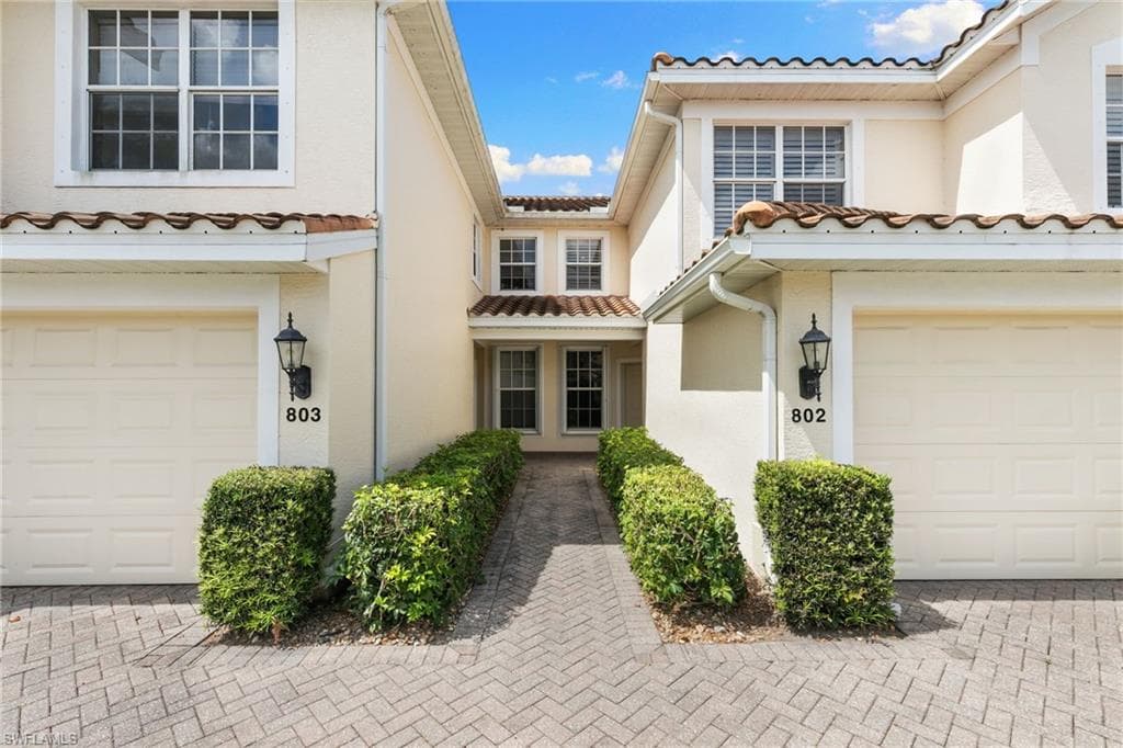 1335 Henley ST 802 NAPLES, FL 34105
