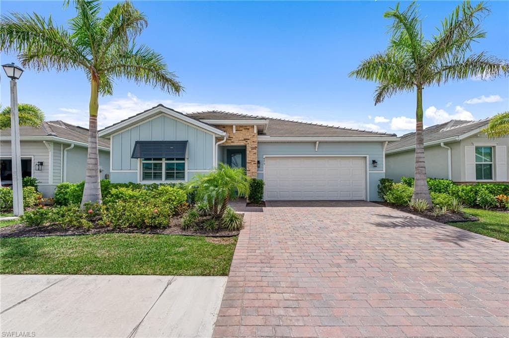475 Polihale WAY NAPLES, FL 34114