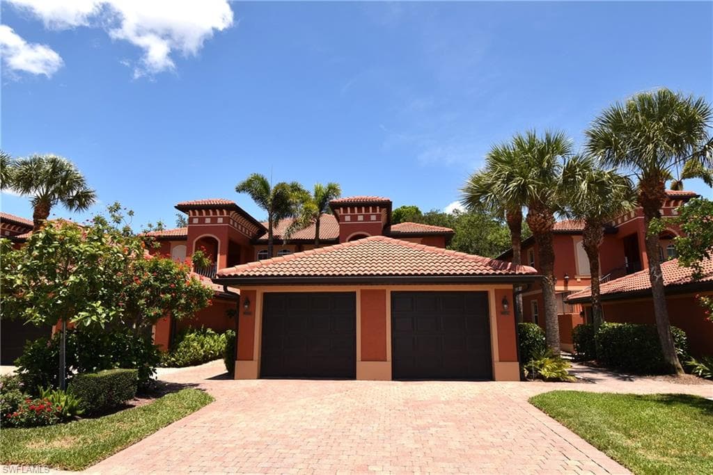 10032 Heather LN 1204 NAPLES, FL 34119