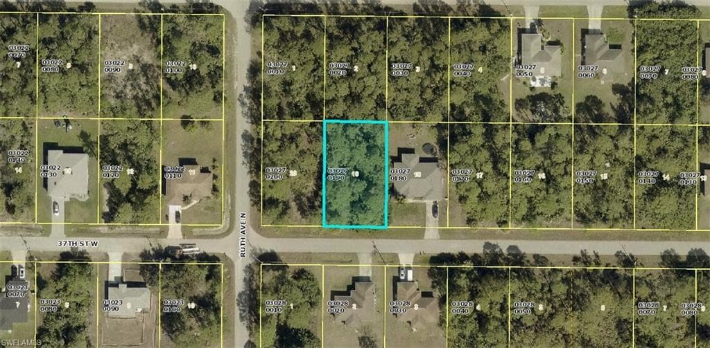 3216 37th ST W LEHIGH ACRES, FL 33971