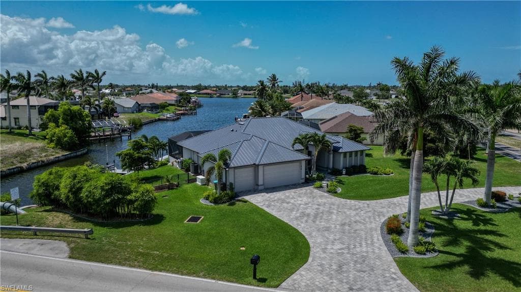 410 SE 26th TER CAPE CORAL, FL 33904