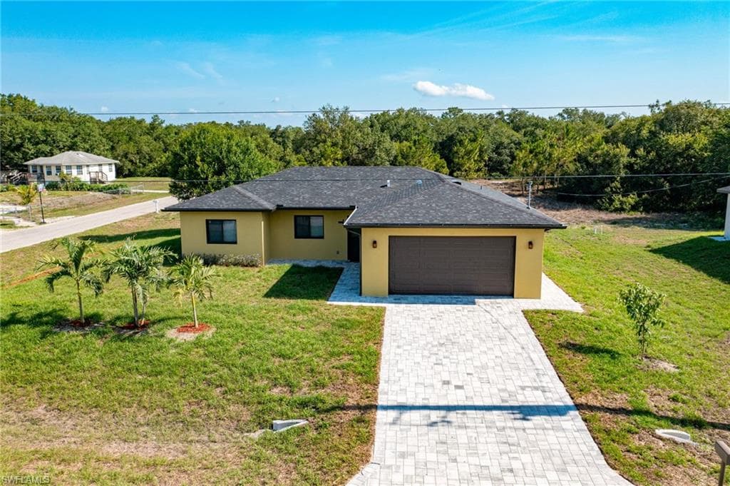 3101 E 18th ST LEHIGH ACRES, FL 33972