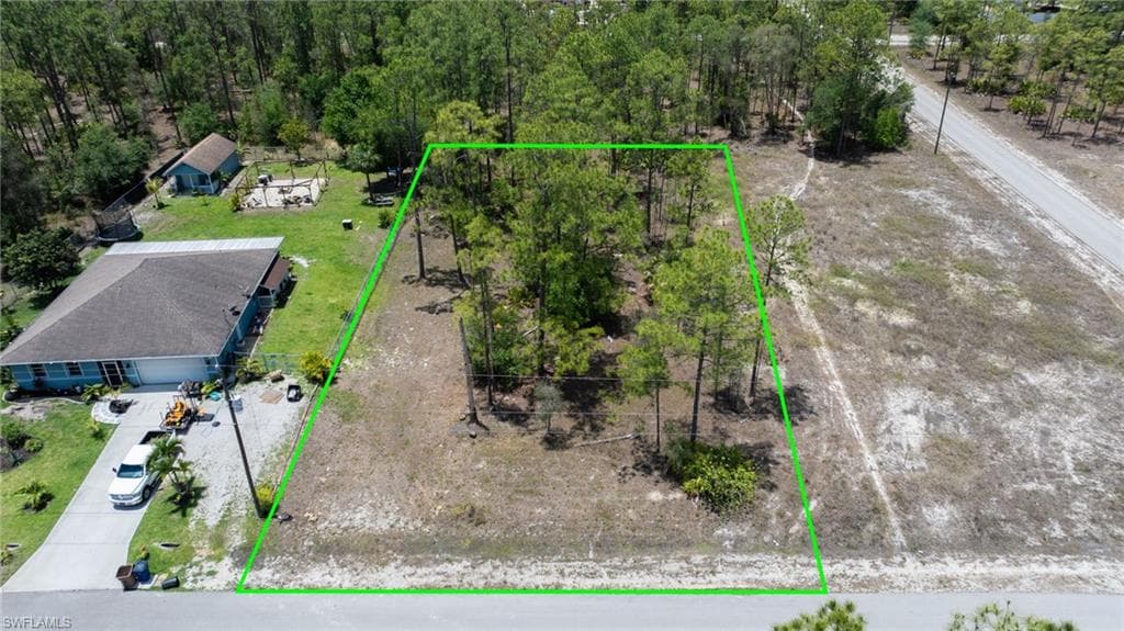 1321 MCARTHUR AVE LEHIGH ACRES, FL 33972