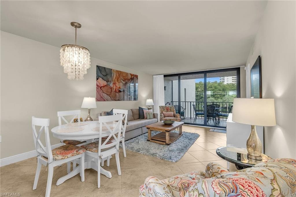 741 Collier BLVD 302 MARCO ISLAND, FL 34145