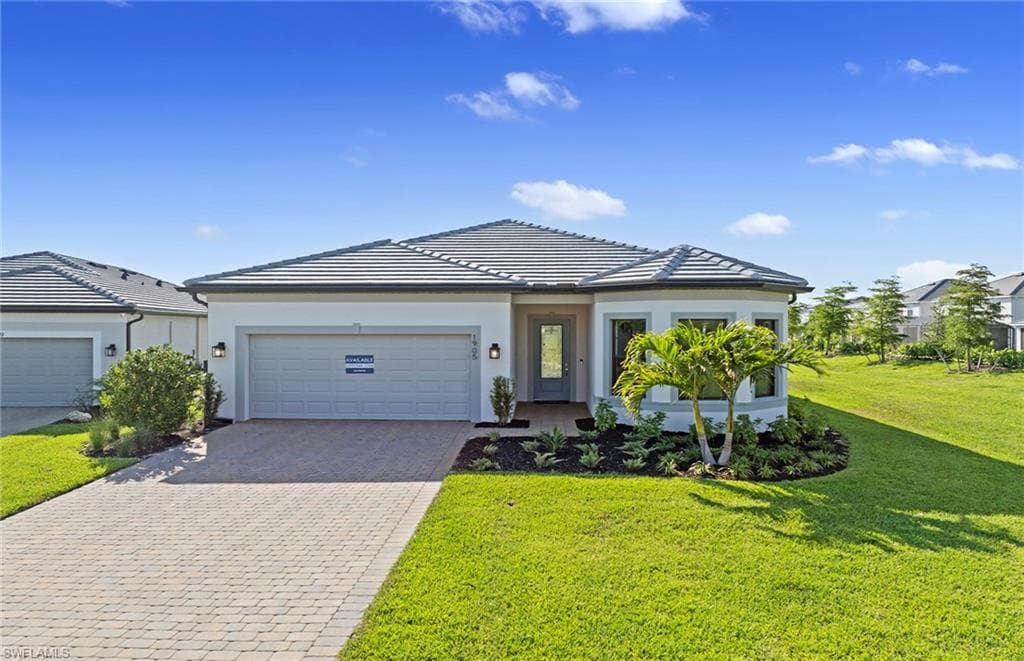 1905 Fresno AVE NAPLES, FL 34120