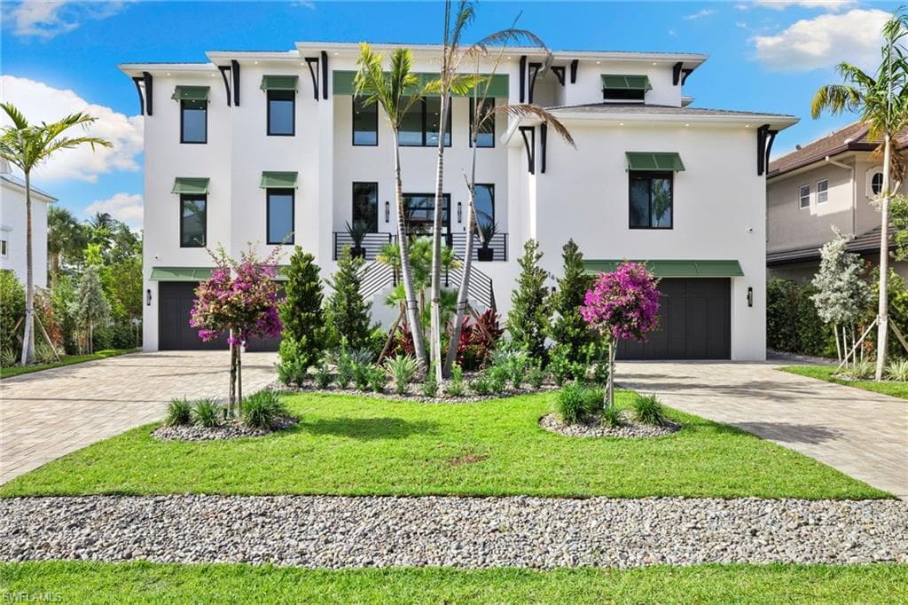 141 Egret AVE NAPLES, FL 34108