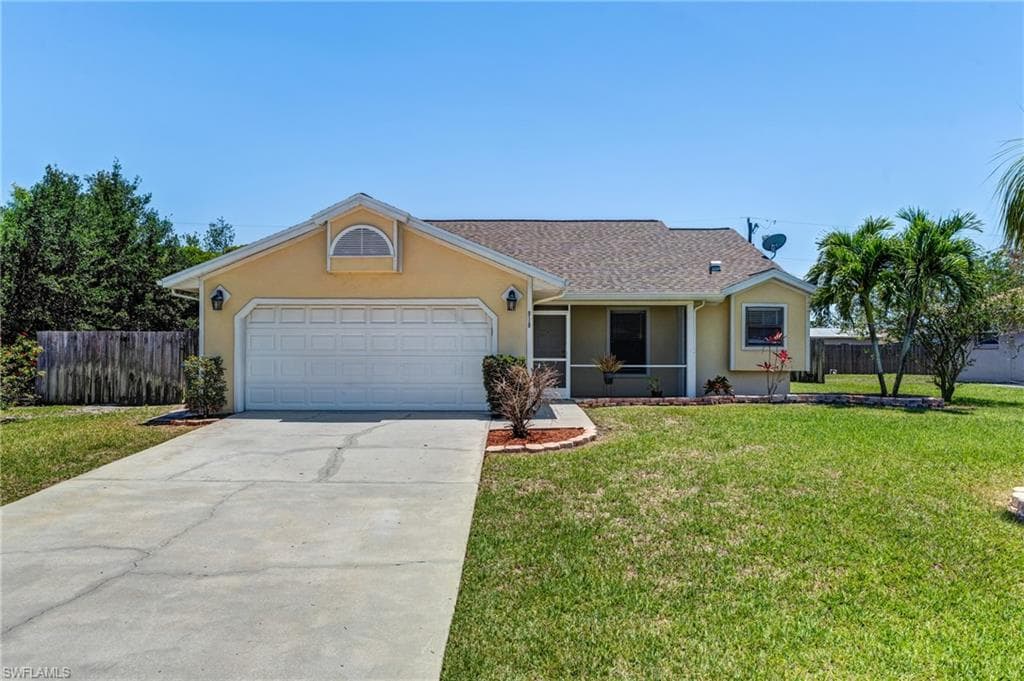 910 SW 25th ST CAPE CORAL, FL 33914