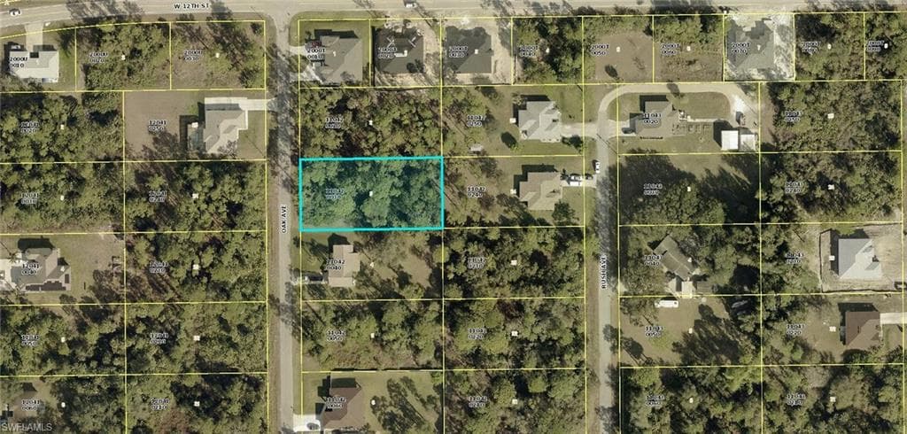 1120 Oak AVE LEHIGH ACRES, FL 33972