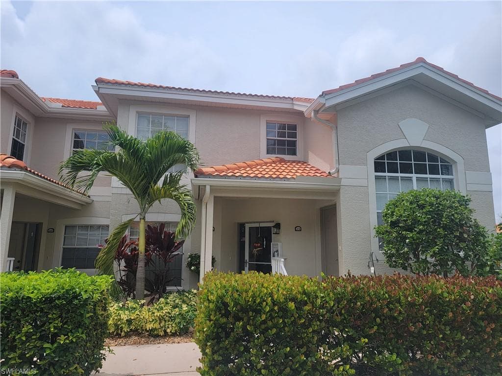 7577 Silver Trumpet LN T-204 NAPLES, FL 34109