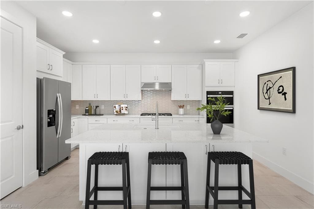 8893 Oceana WAY NAPLES, FL 34114