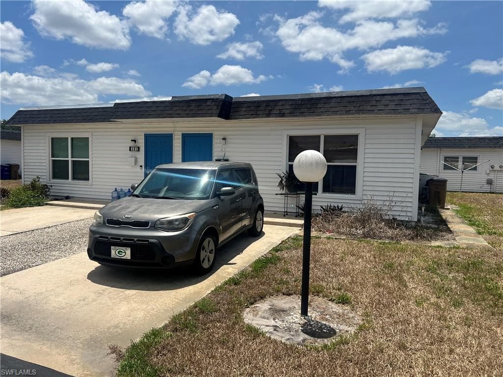 43 Tangelo CT LEHIGH ACRES, FL 33936