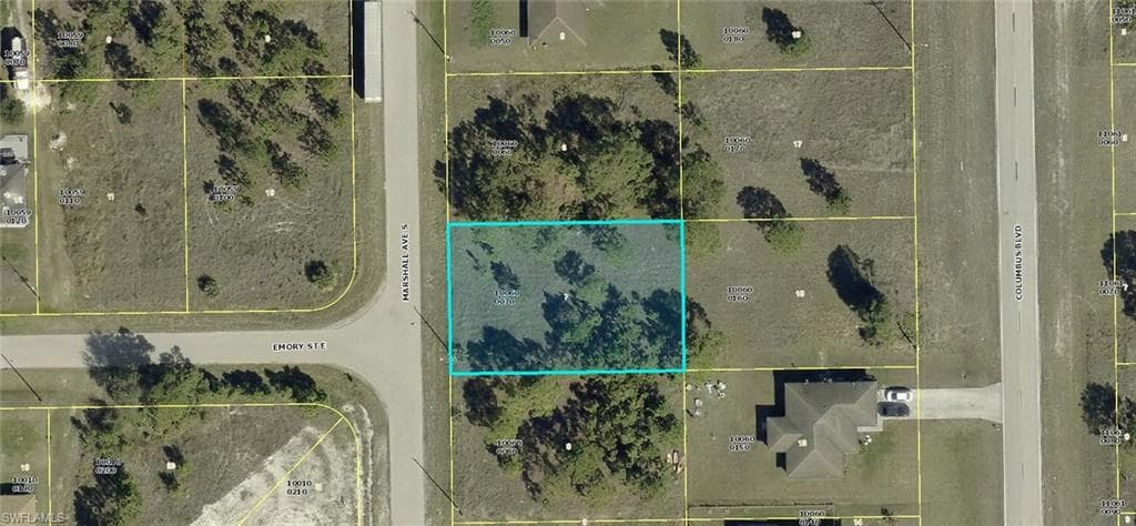 1027 MARSHALL AVE LEHIGH ACRES, FL 33974
