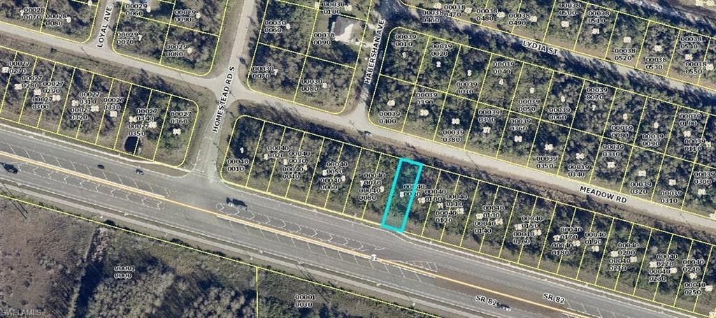 2716 Meadow RD LEHIGH ACRES, FL 33974