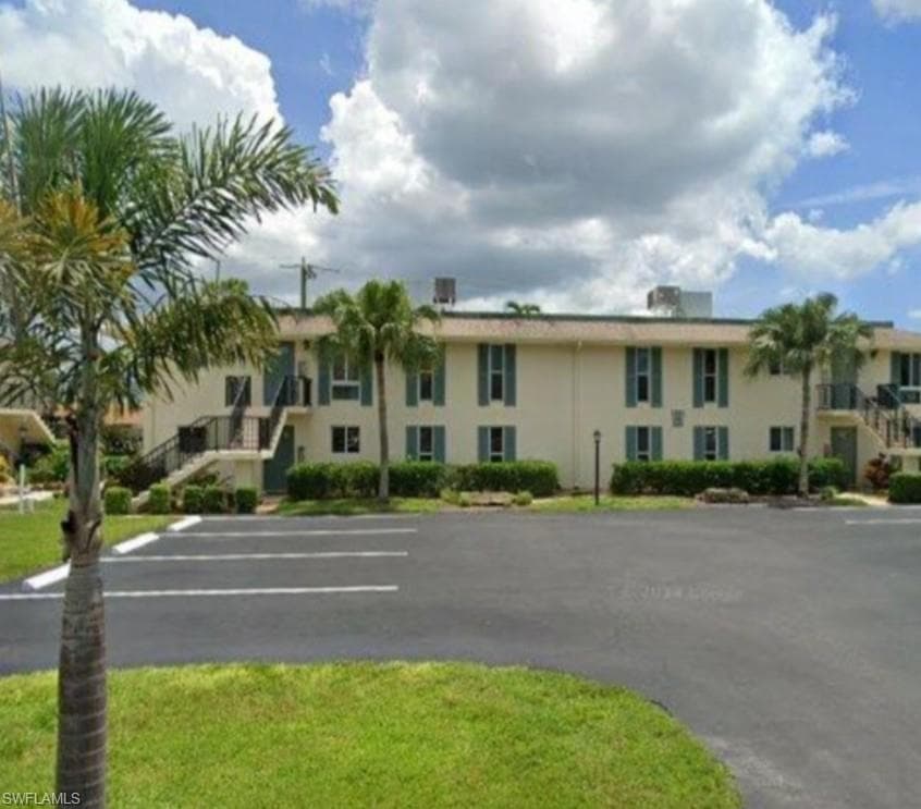 138 Teryl RD 4 NAPLES, FL 34112