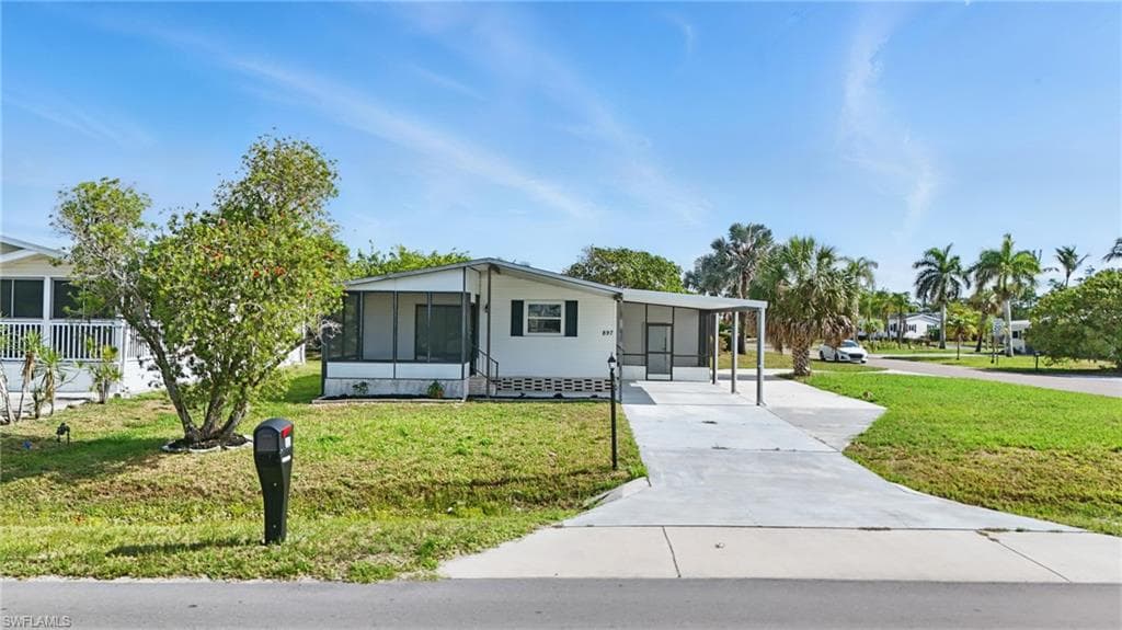 897 Manatee RD NAPLES, FL 34114