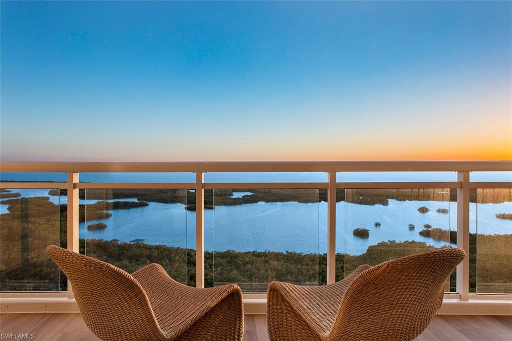 13945 Old Coast RD 2204 NAPLES, FL 34110