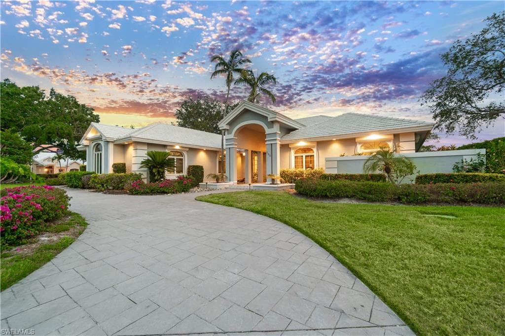 798 Brentwood PT NAPLES, FL 34110