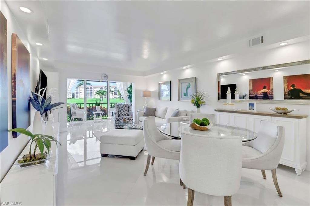 9 High Point CIR N 102 NAPLES, FL 34103