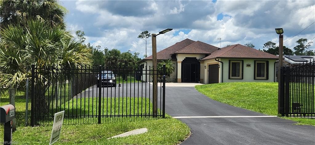 3460 4th AVE NE NAPLES, FL 34120