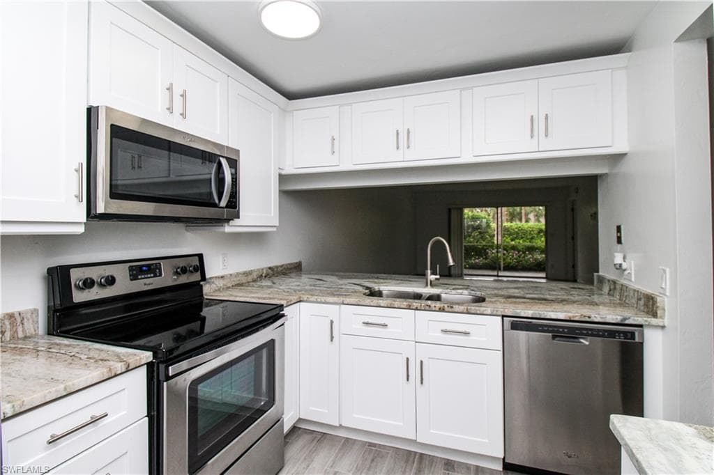 2566 Kings Lake BLVD 104 NAPLES, FL 34112