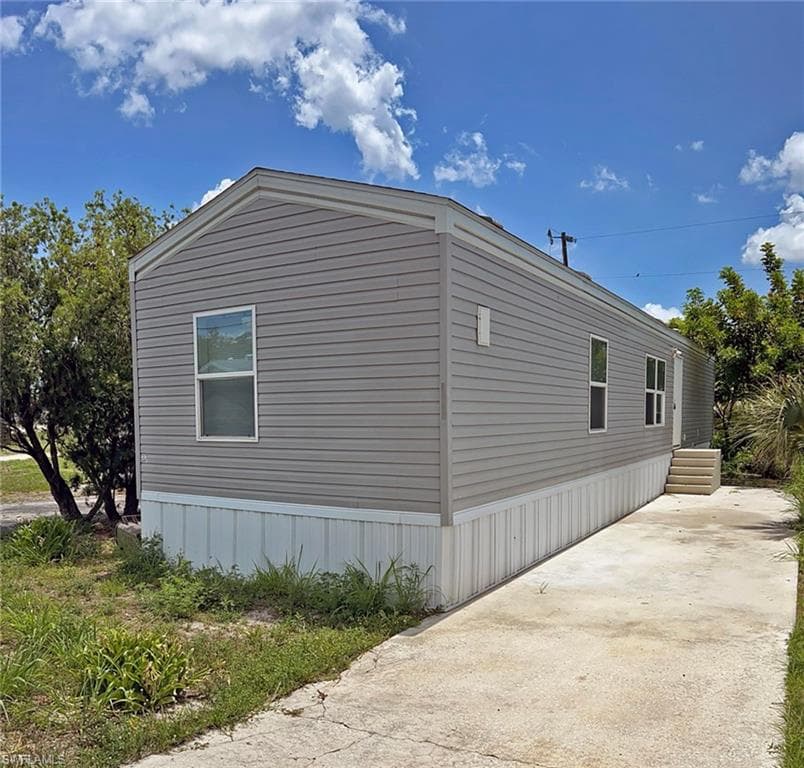 2109 Twin Brooks RD NORTH FORT MYERS, FL 33917