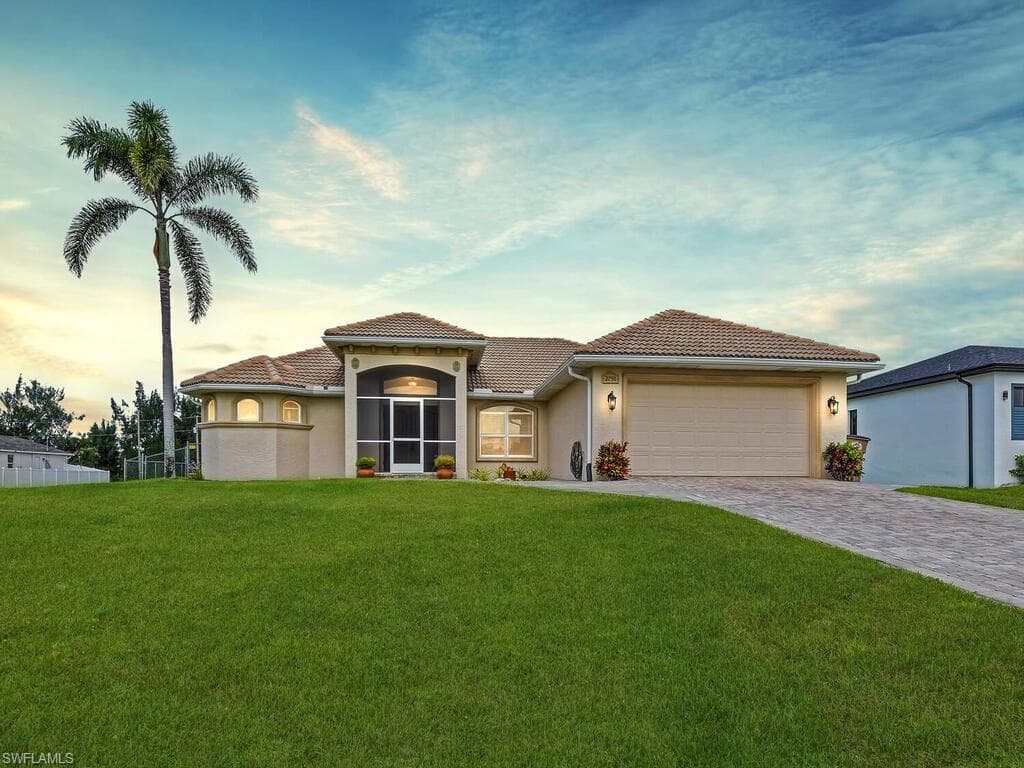 2750 NW 41st PL CAPE CORAL, FL 33993