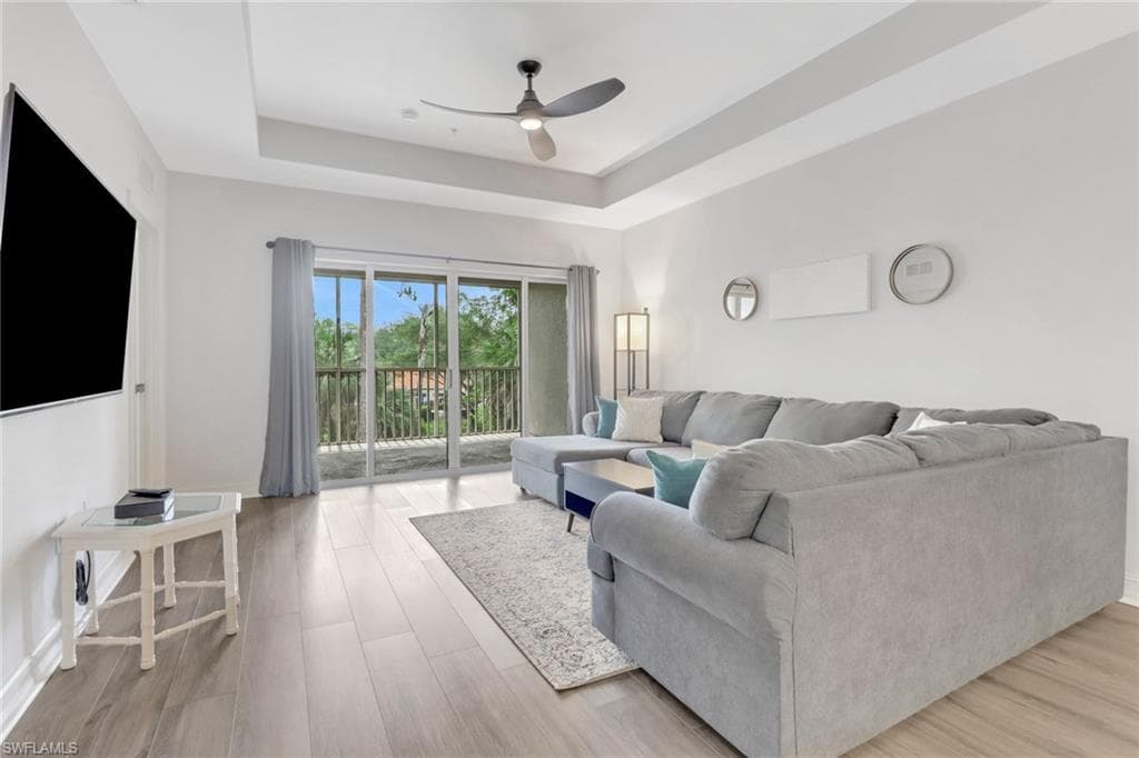 7823 Regal Heron CIR 303 NAPLES, FL 34104