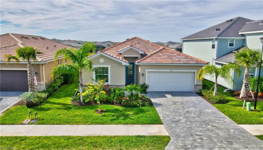 2131 Hamlin ST NAPLES, FL 34120