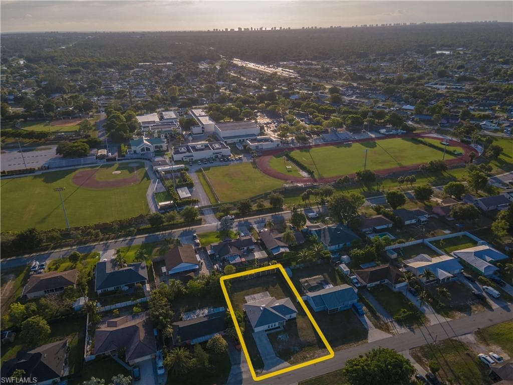 3091 52nd ST SW NAPLES, FL 34116