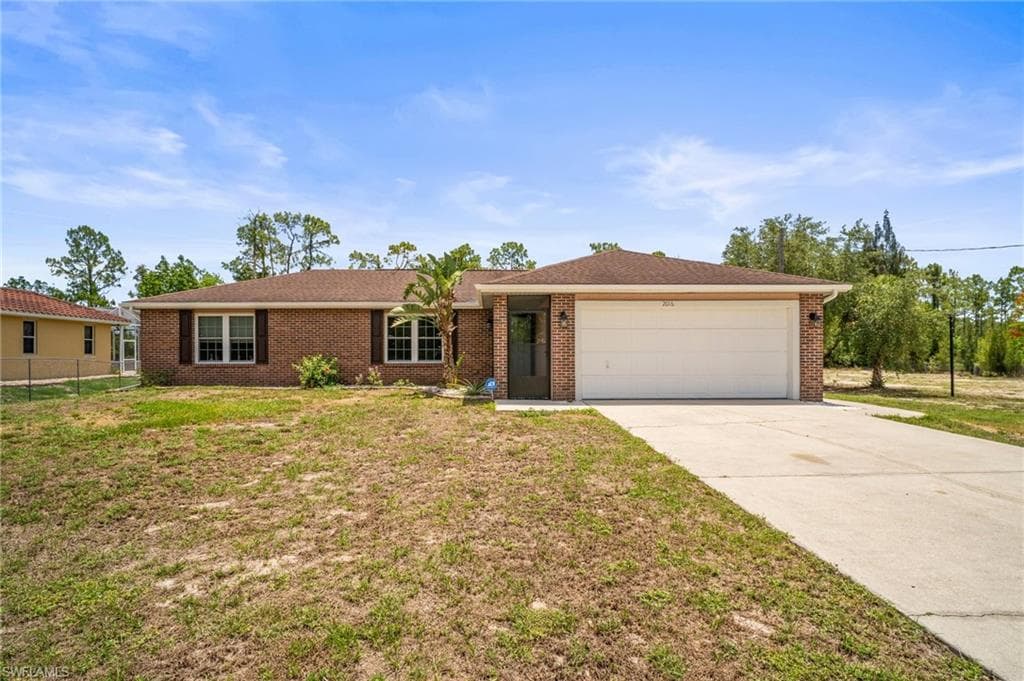 2016 Fitch AVE ALVA, FL 33920