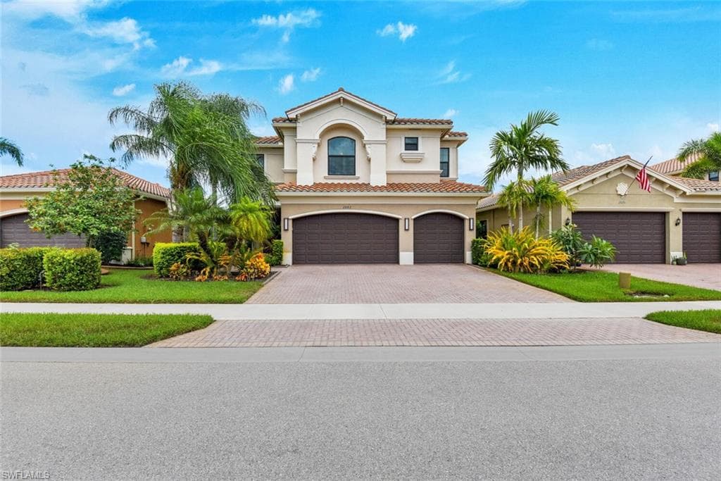 2882 Cinnamon Bay CIR NAPLES, FL 34119