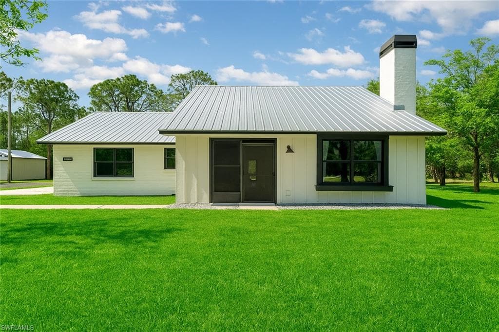 11590 Fox Hill RD NORTH FORT MYERS, FL 33917