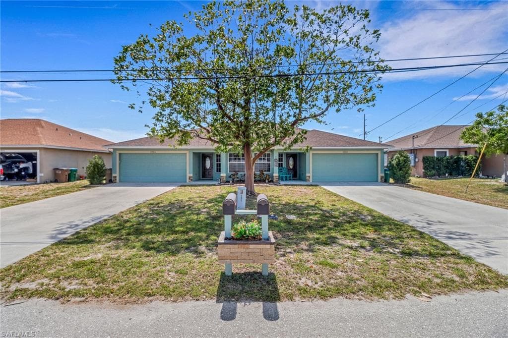 2902/2904 SE Santa Barbara PL CAPE CORAL, FL 33904