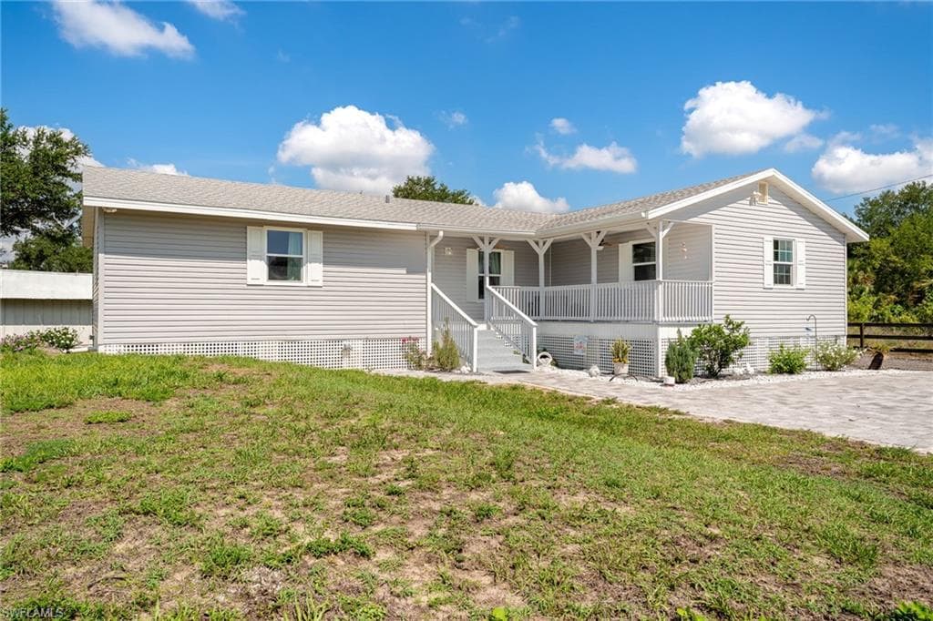2313 Hines AVE ALVA, FL 33920