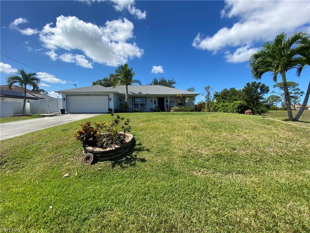 1704 NW 13th TER CAPE CORAL, FL 33993