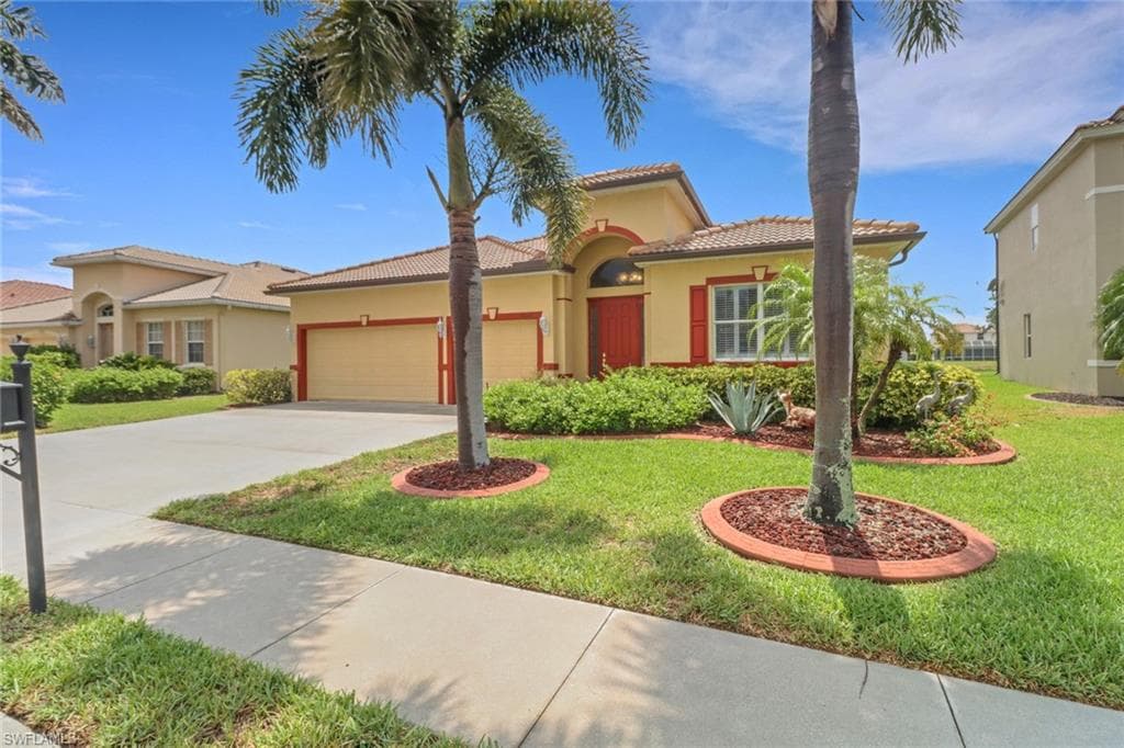 3032 Lake Manatee CT CAPE CORAL, FL 33909