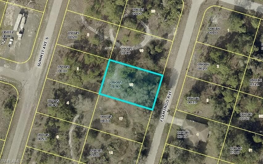 562 Flamingo AVE S LEHIGH ACRES, FL 33974