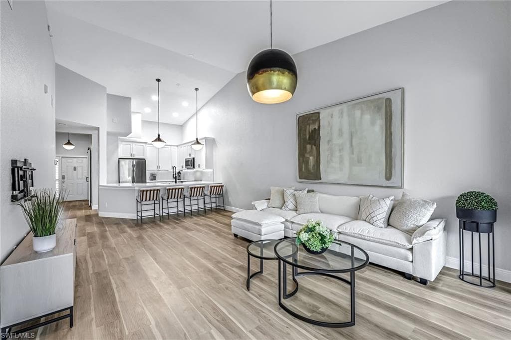 7741 Pebble Creek CIR 302 NAPLES, FL 34108