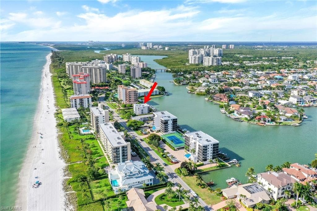 10562 Gulf Shore DR 402 NAPLES, FL 34108
