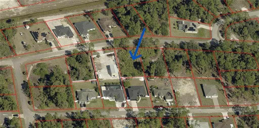 2615 Helen CIR LEHIGH ACRES, FL 33971